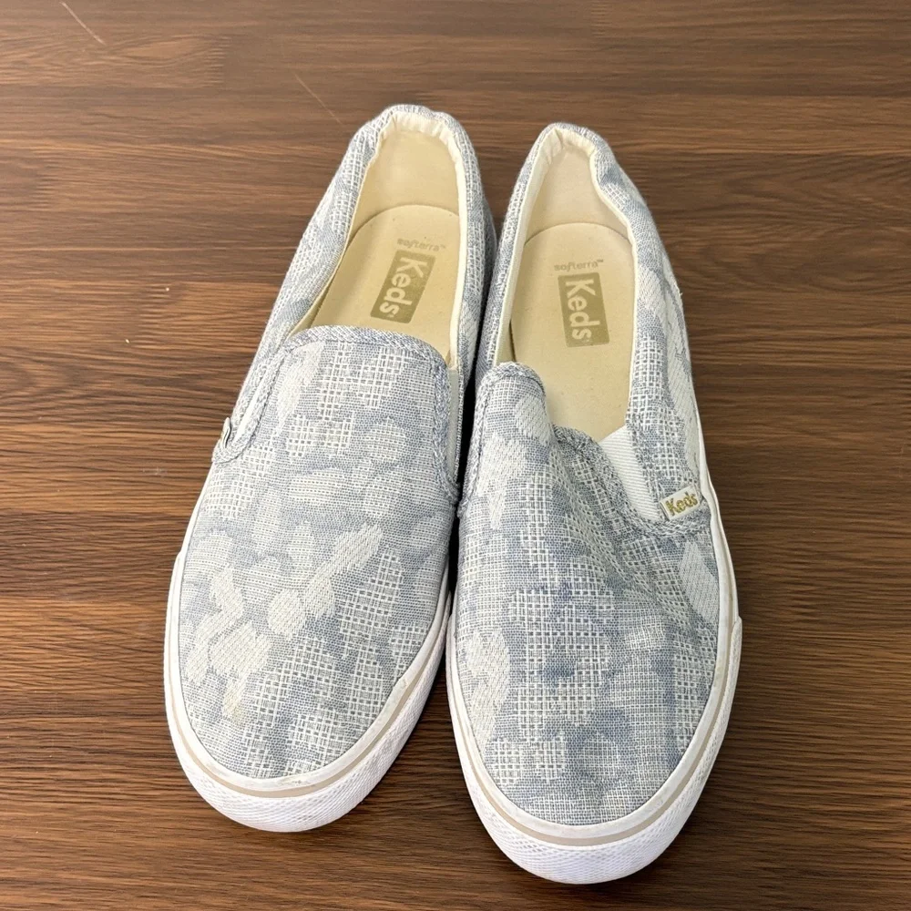 Keds Womens Double Decker Floral Jacquard Slip On Sneakers WF64618 Blue White